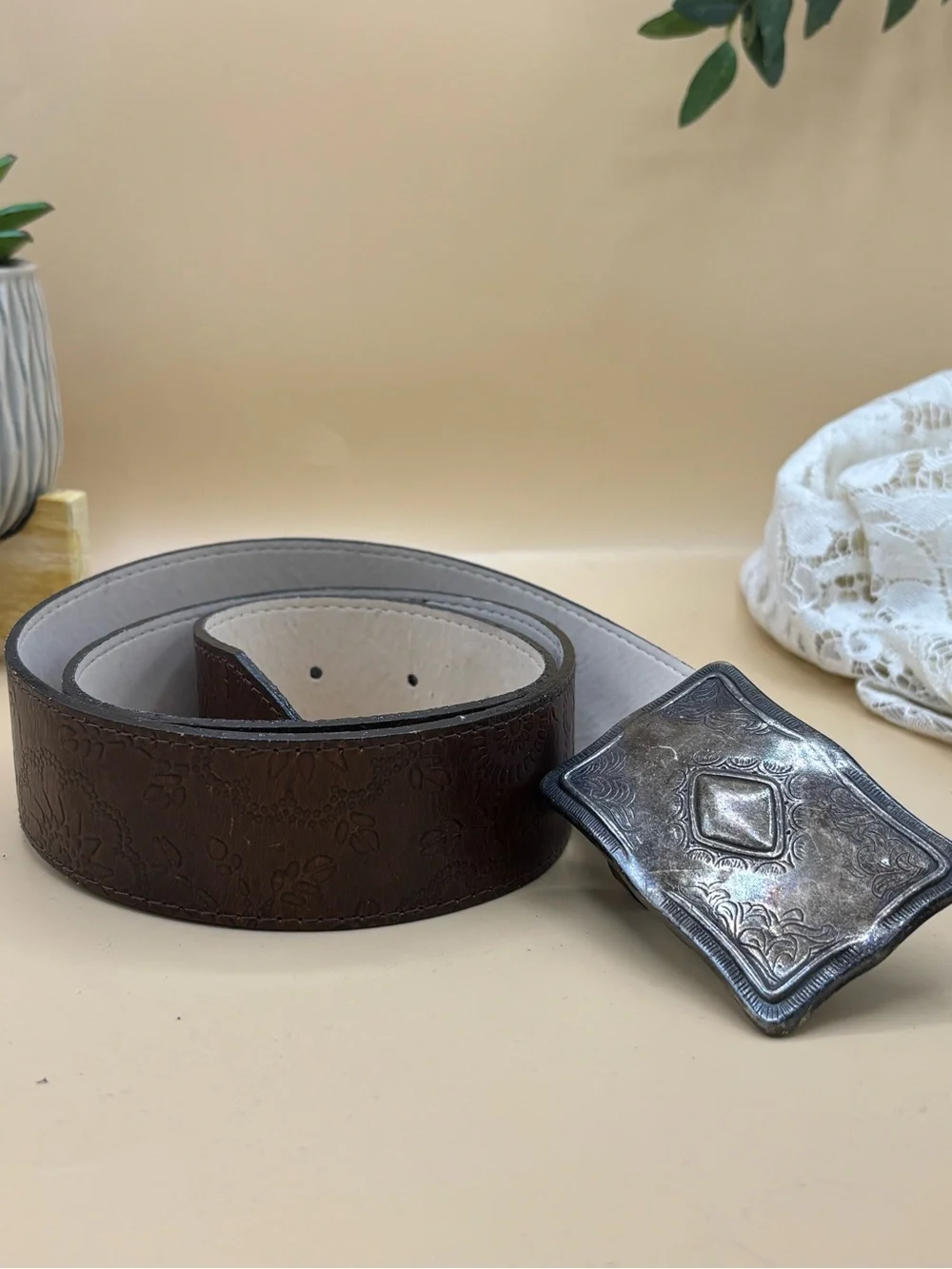 Vintage style Avignon Brown Floral Leather Belt